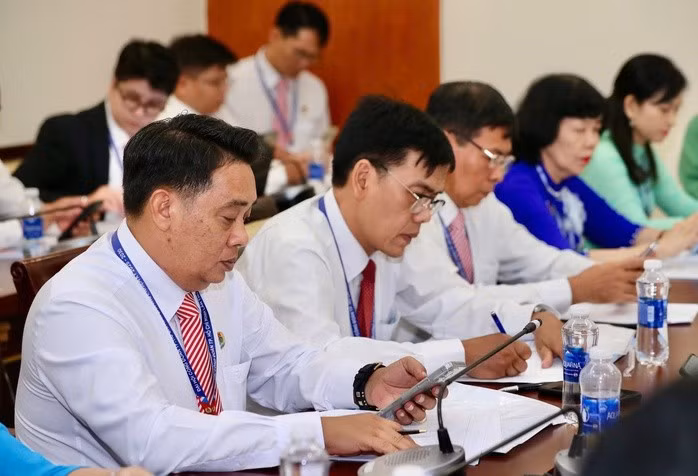 Mức tăng lương cơ sở đối với cán bộ, công chức, viên chức được đề xuất là 8%.