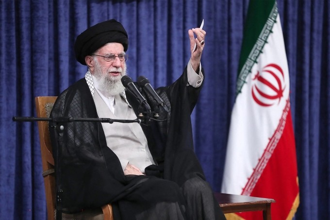 Lãnh tụ Tối cao Iran Ali Khamenei tại thủ đô Tehran hồi năm 2025.