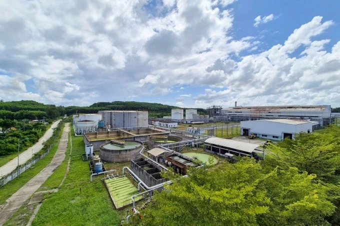 Nhà máy sản xuất ethanol Dung Quất. Ảnh: BSR