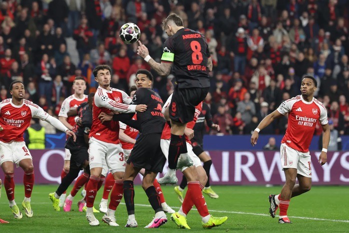 Arsenal vẫn được đánh giá cao hơn Bayer Leverkusen ở lượt về.