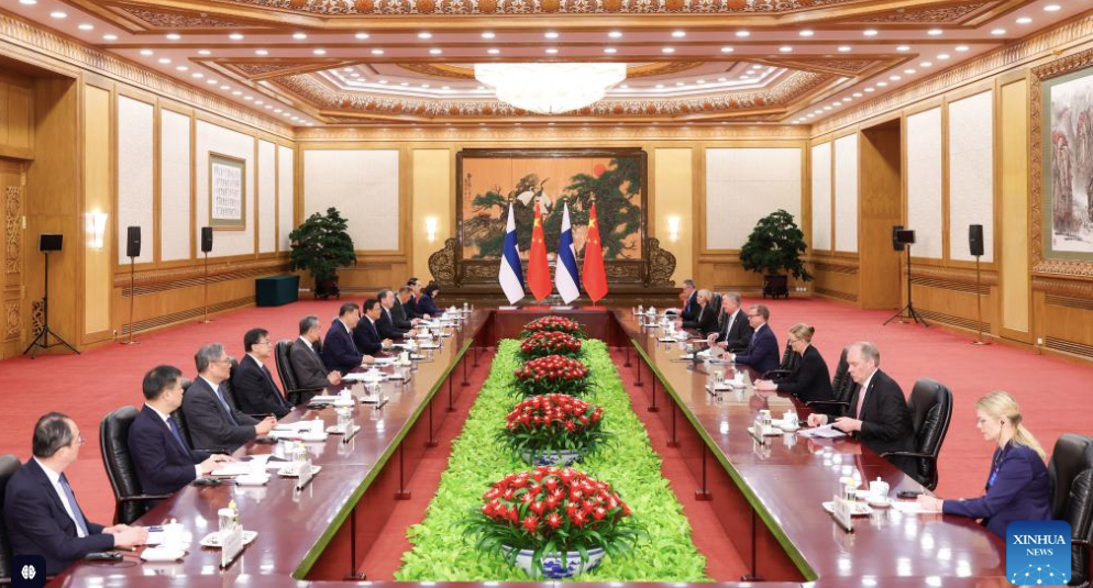 Chủ tịch Trung Quốc Tập Cận Bình gặp Thủ tướng Phần Lan Petteri Orpo tại Đại lễ đường Nhân dân ở Bắc Kinh, Trung Quốc, ngày 27/1.