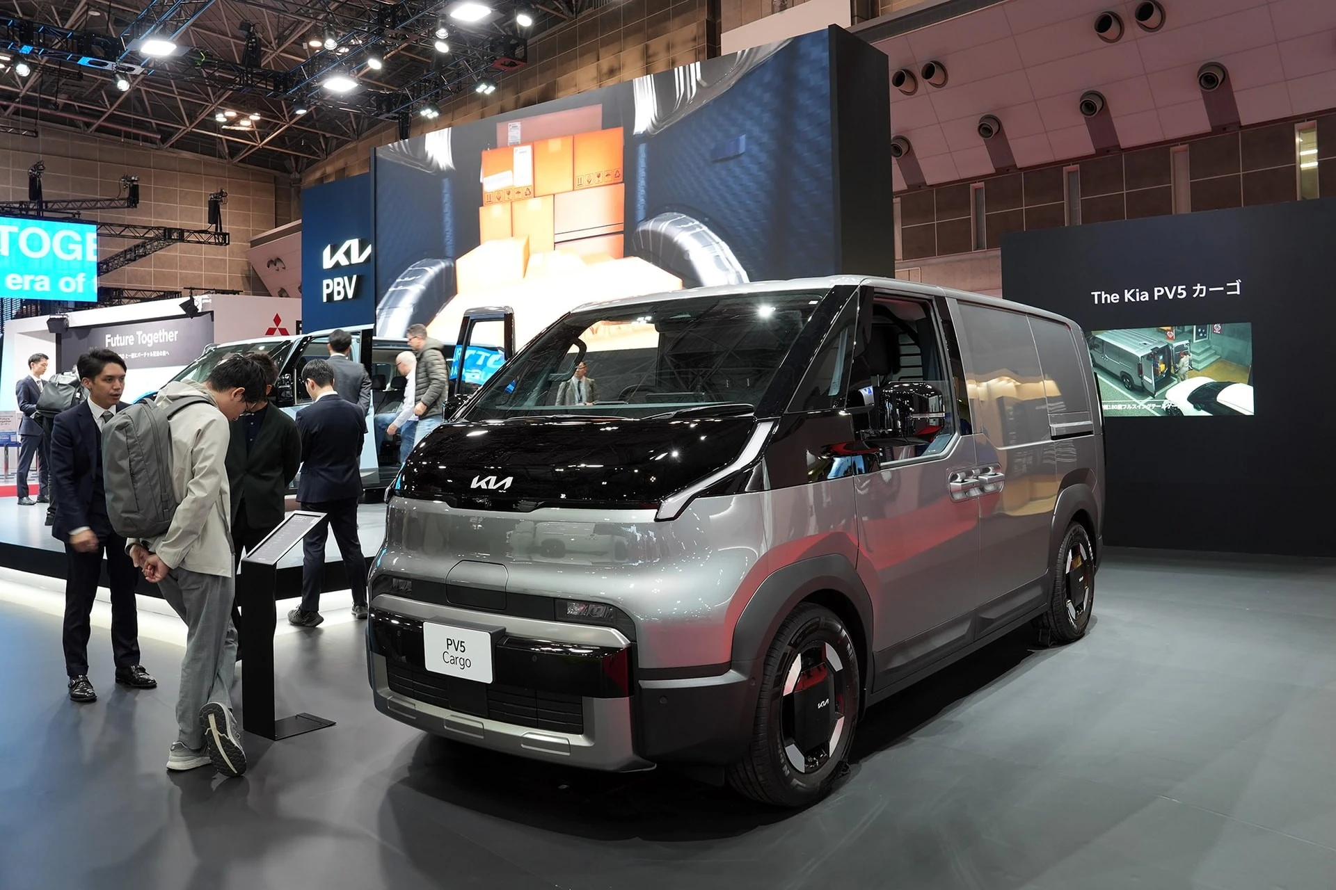 Xe minivan chạy điện KIA PV5 tại Japan Mobility Show 2025. Ảnh: Hoàng Linh.