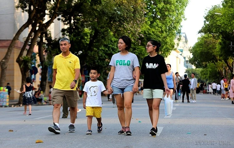 Nhiều khu vực trên cả nước hôm nay, trời hửng nắng.