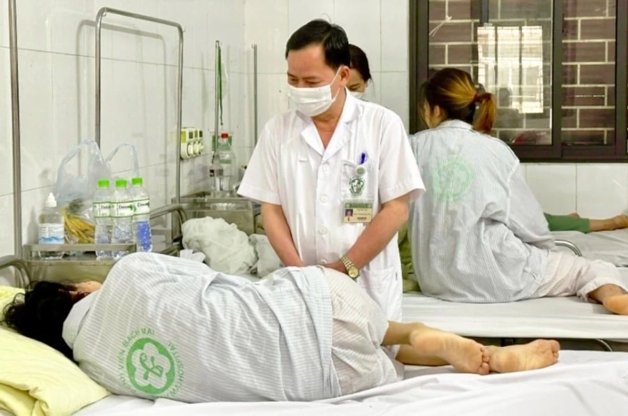 Chăm sóc bệnh nhân rối loạn tâm thần tại Viện Sức khỏe tâm thần (Bệnh viện Bạch Mai).