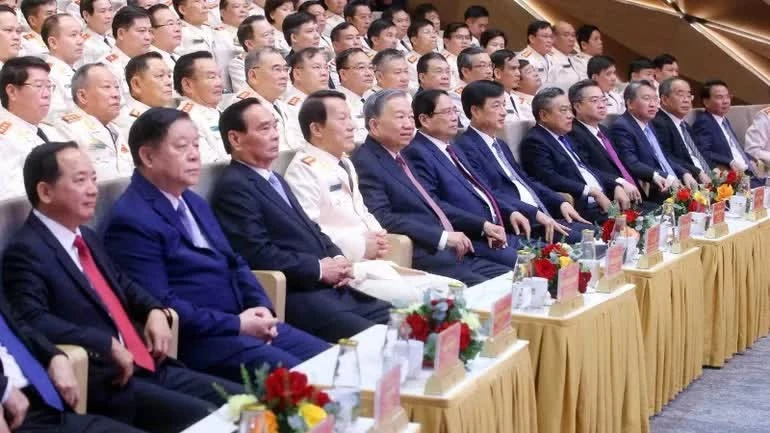 Các đại biểu dự Lễ Kỷ niệm.