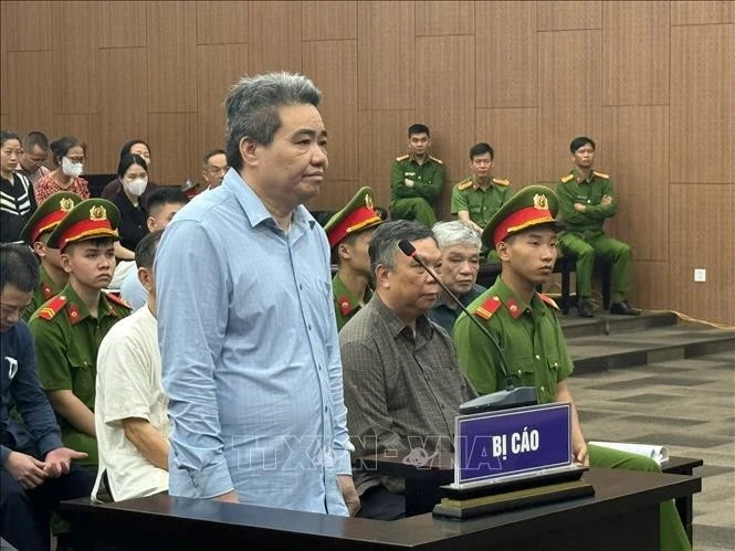 Bị cáo Nguyễn Văn Dân (Giám đốc Công ty Hoàng Dân) tại phiên tòa.