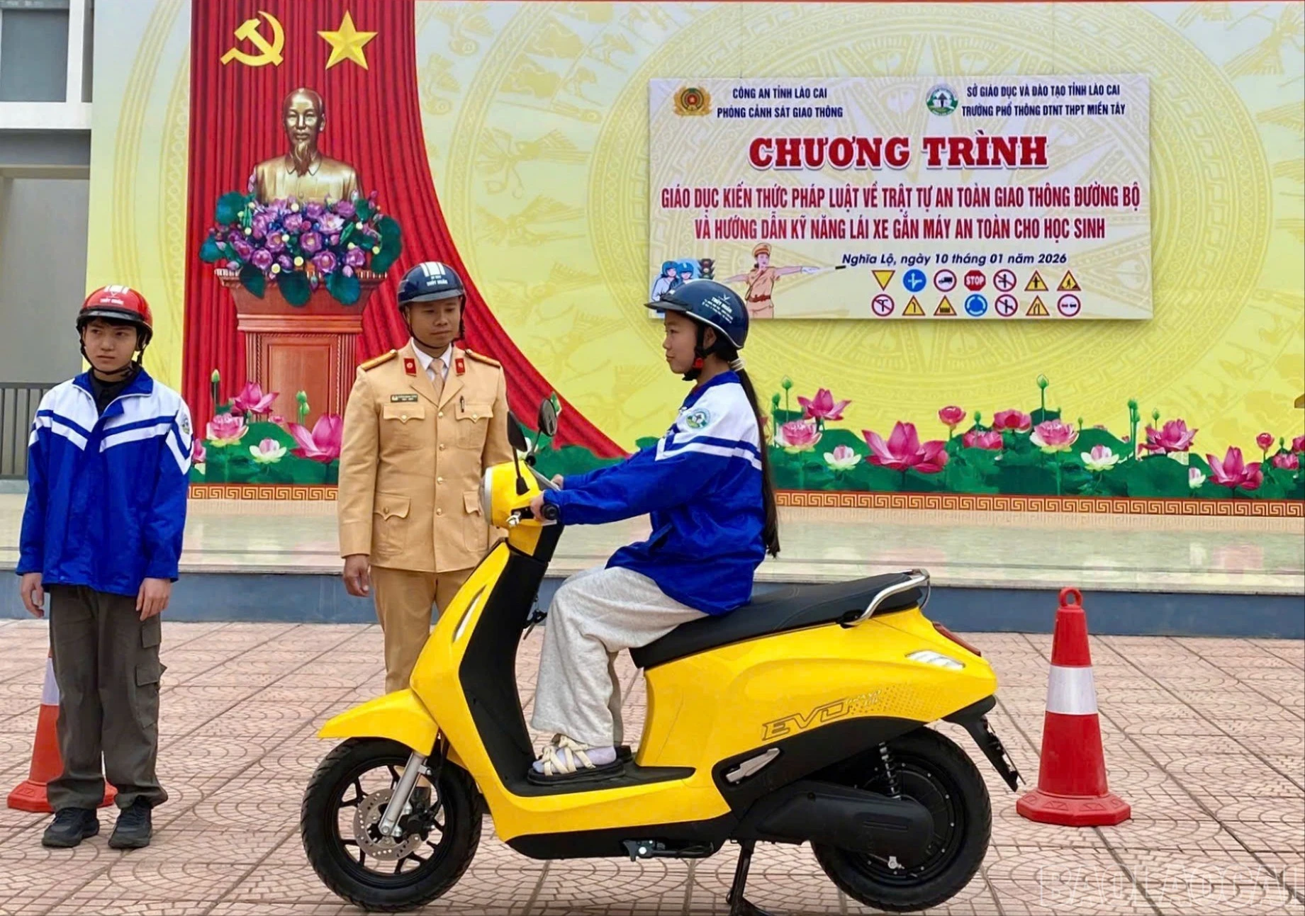 baolaocai-br-z7416623124821-6839d950f75d1758e383b0ed9142b890.jpg