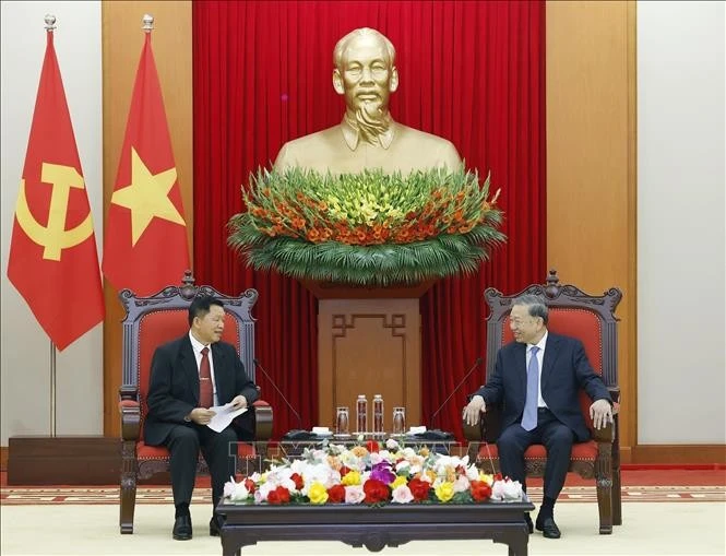 Tổng Bí thư Tô Lâm tiếp đồng chí Thượng tướng Vanthong Kongmany, Bí thư Trung ương Đảng, Bộ trưởng Bộ Công an Lào.