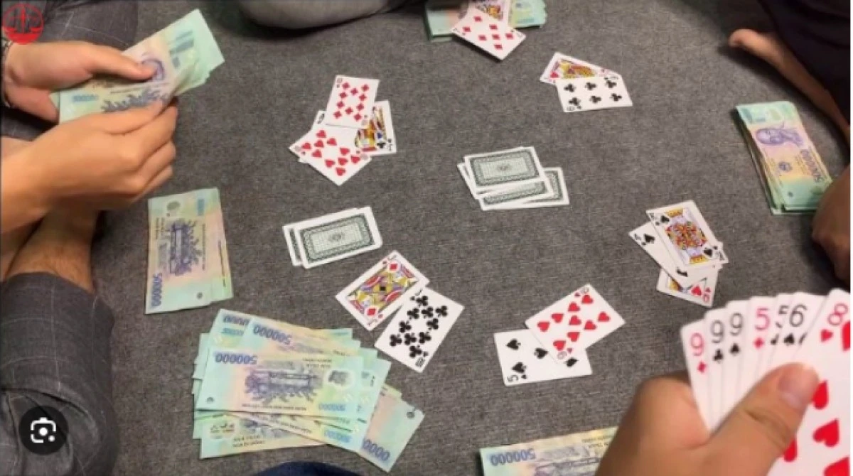 Đánh bạc có thể bị xử phạt hành chính hoặc truy cứu trách nhiệm hình sự.