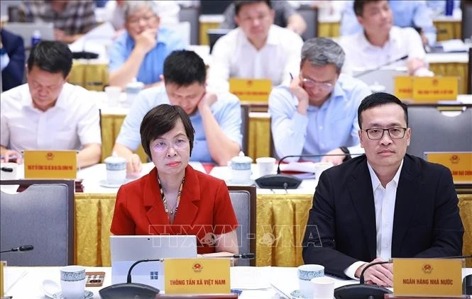 Các đại biểu tham dự phiên họp lần thứ hai năm 2026 của BCĐ về phát triển khoa học công nghệ và Đề án 06.