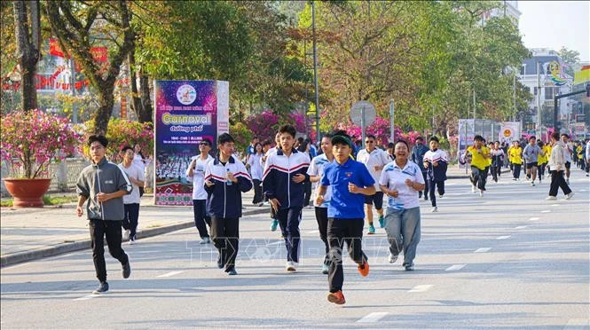 Lực lượng học sinh, sinh viên tỉnh Điện Biên tham gia tháng hoạt động thể dục, thể thao cho mọi người và ngày chạy Olympic vì sức khỏe toàn dân năm 2026.