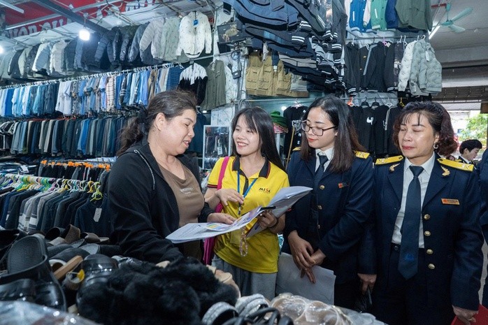 Cục Thuế cho biết không sử dụng doanh thu năm 2026 để kiểm tra, xử lý hồi tố đối với hộ kinh doanh.