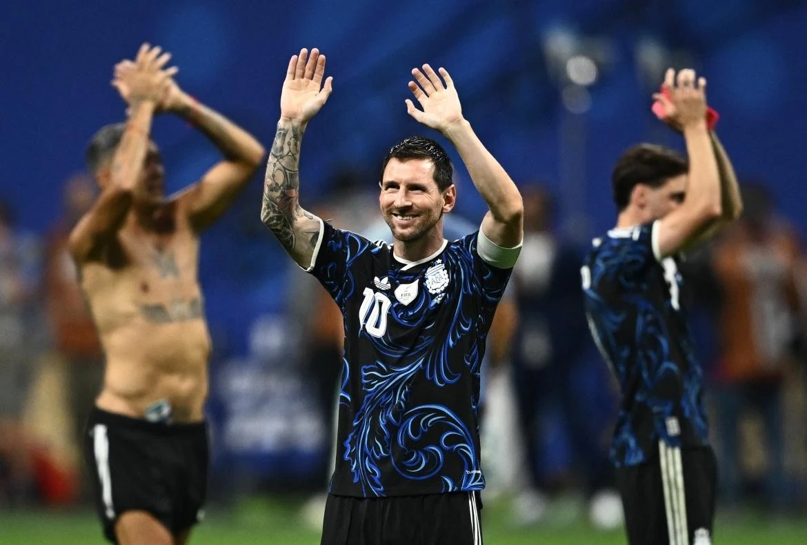 Messi tỏa sáng rực rỡ giúp Argentina vào chung kết World Cup 2026 (Ảnh: Reuters).