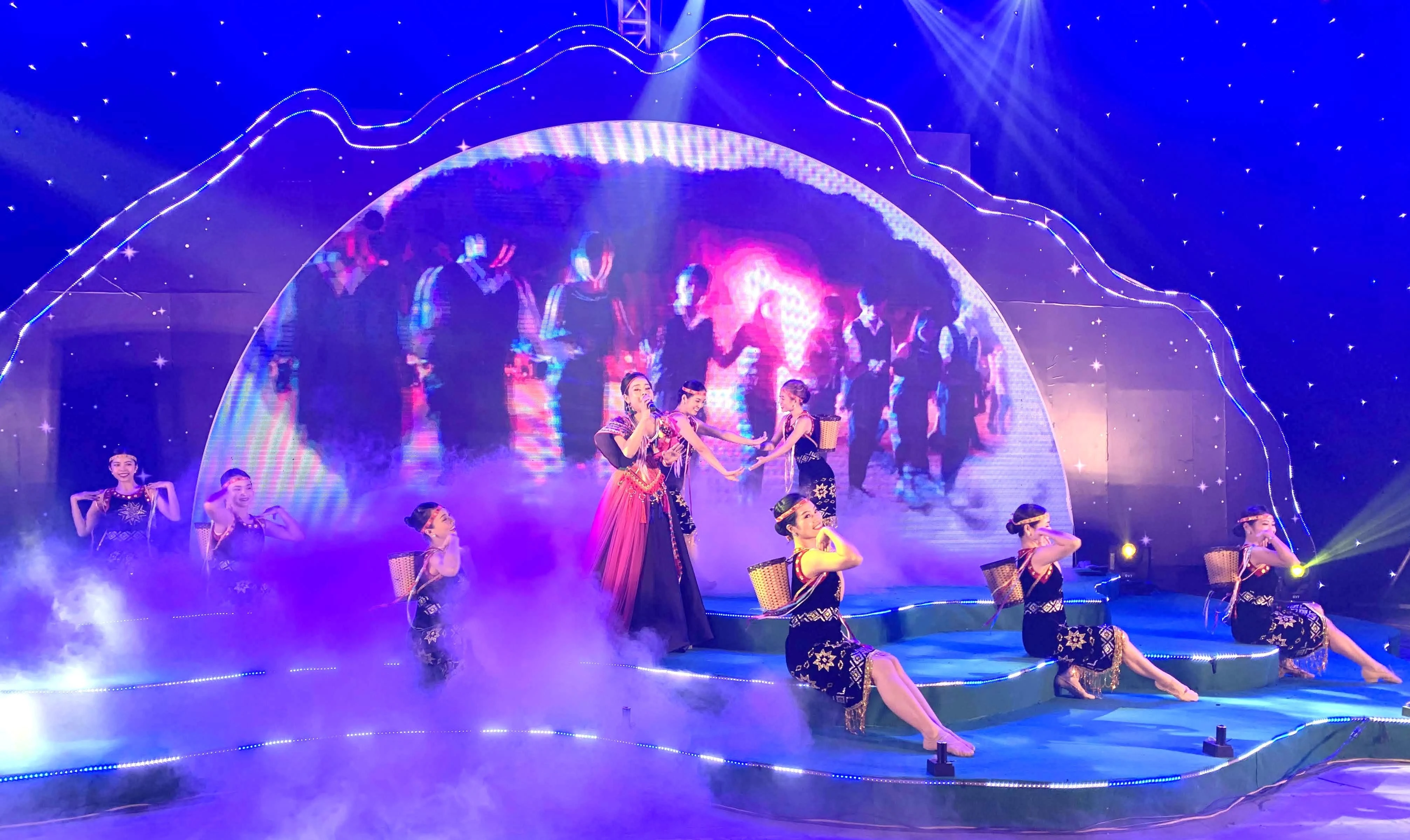 Di sản văn hóa các dân tộc thiểu số - nguồn lực cho sáng tạo.