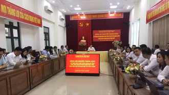 Phó Chủ tịch UBND tỉnh Nguyễn Thành Sinh làm việc với Sở Khoa học và Công nghệ