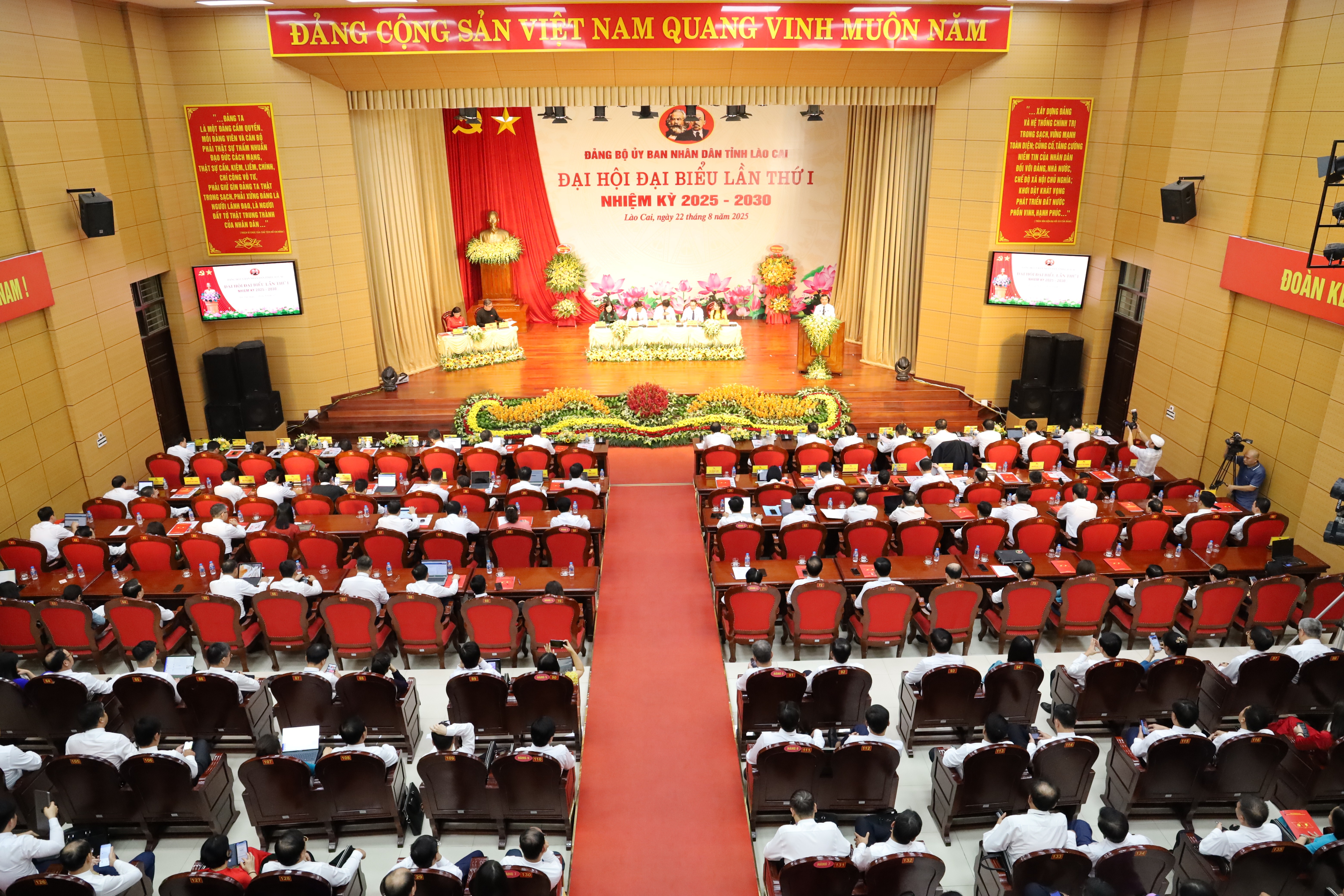 Toàn cảnh Đại hội. Toàn cảnh Đại hội.