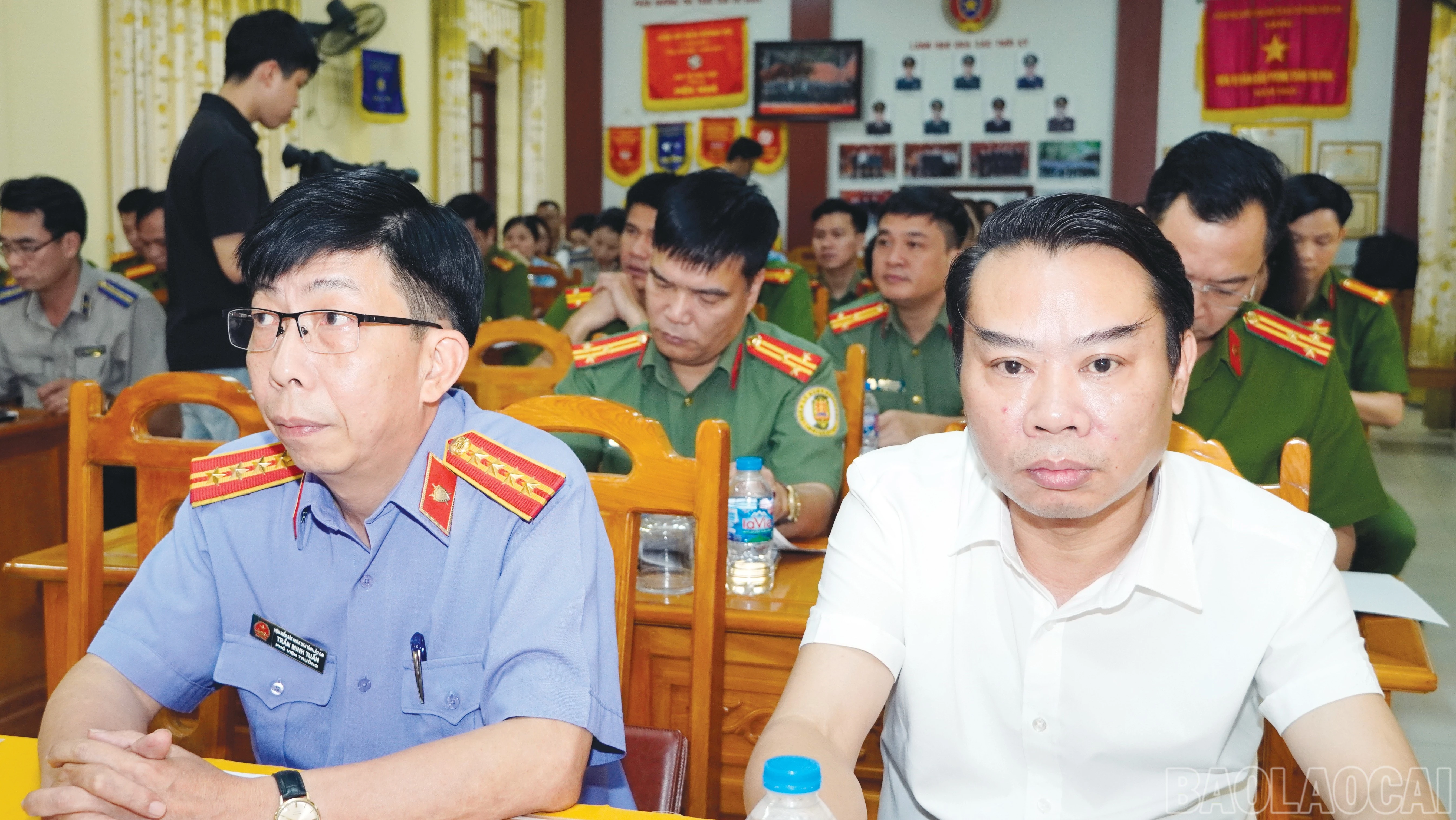 baolaocai-br_7-6884-381.jpg
