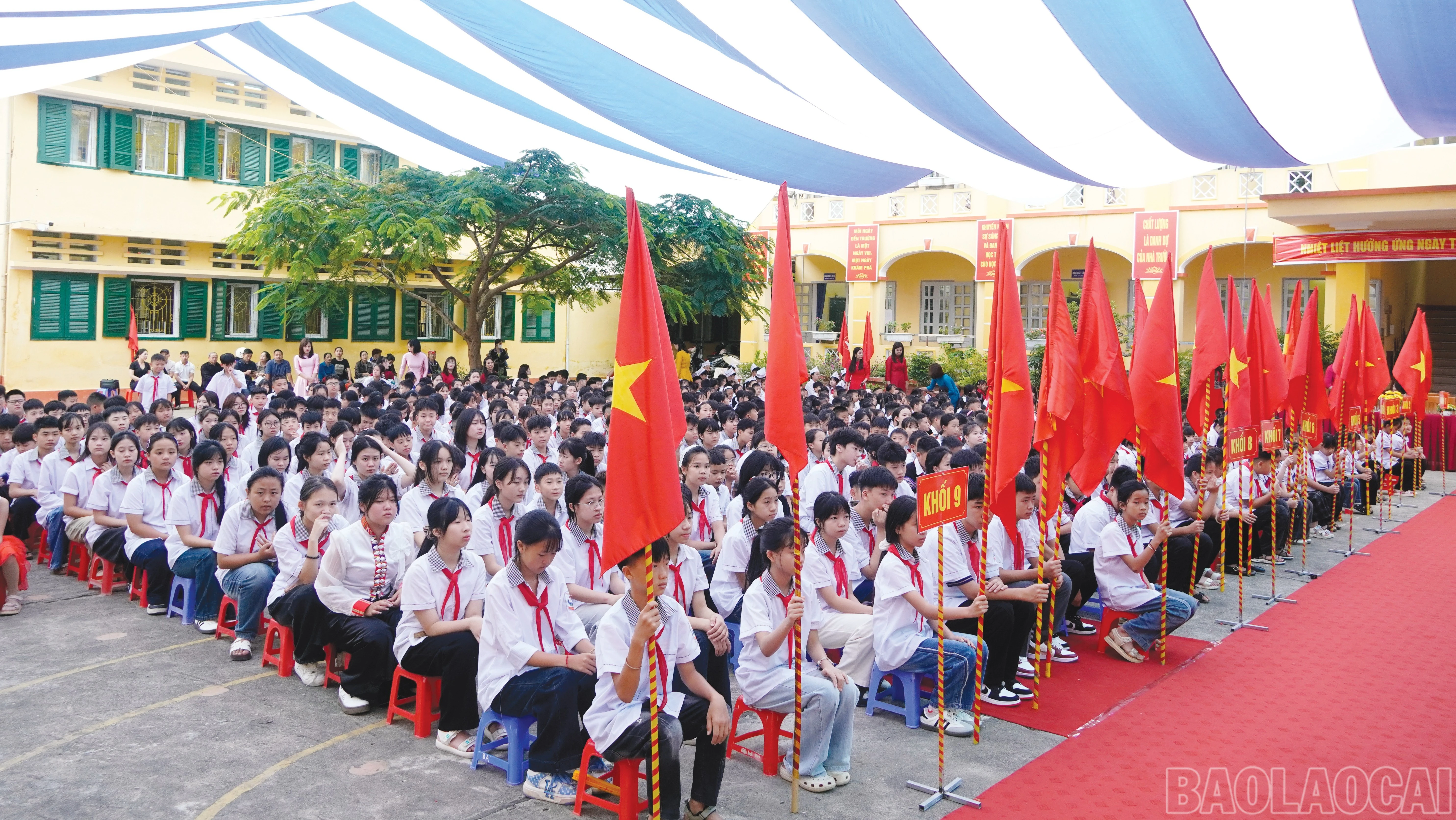 Quang cảnh lễ khai giảng.