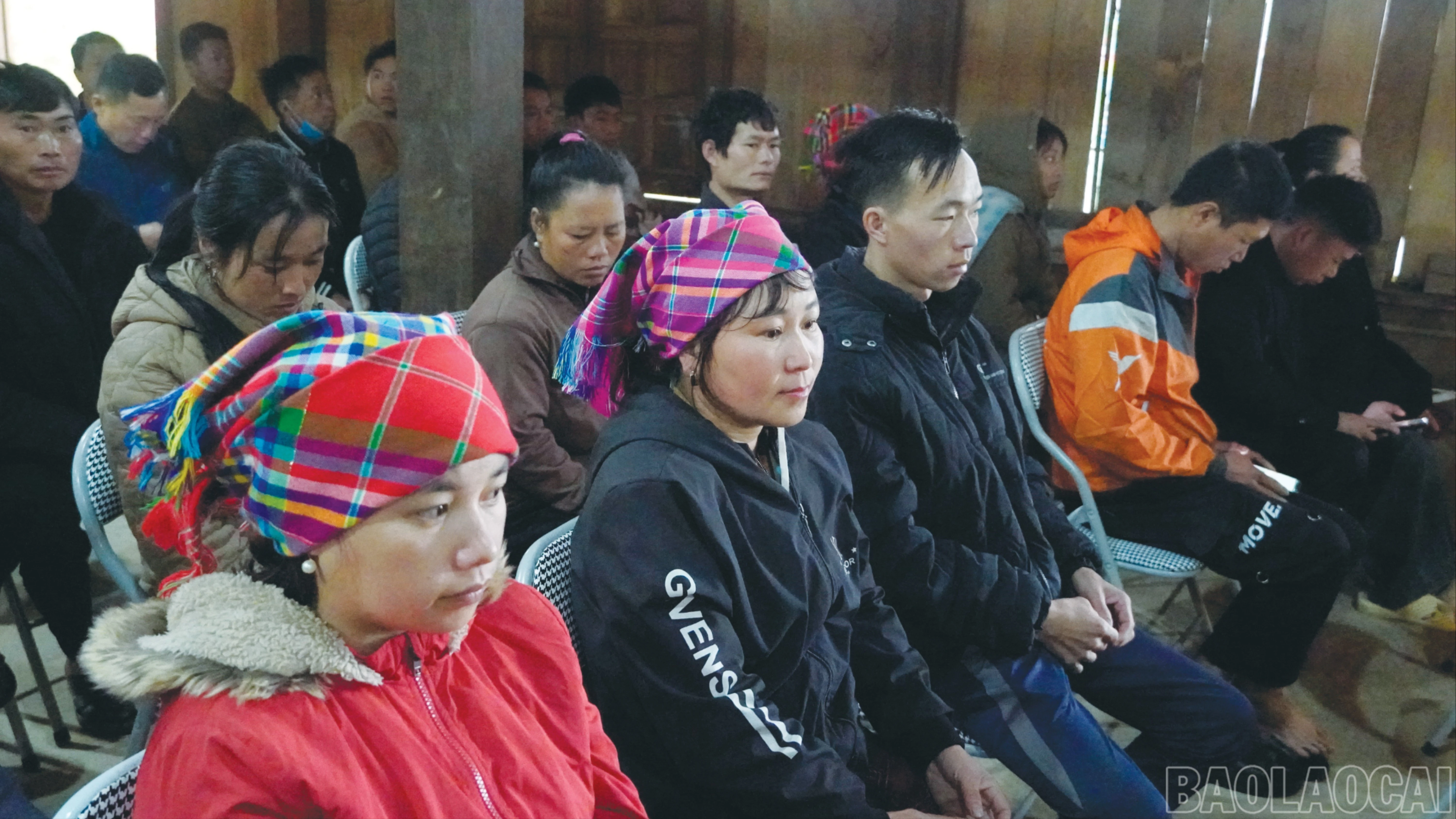 Các cử tri tham dự đông đủ.