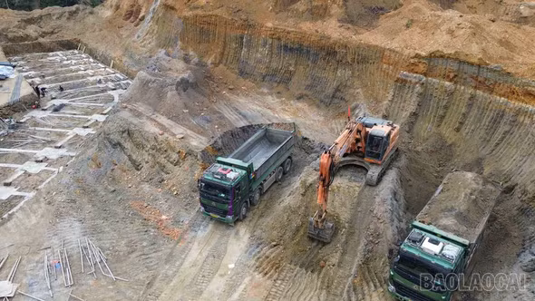 Khẩn trương san nền, triển khai thi công Trường Phổ thông nội trú Tiểu học và THCS Bản Vược
