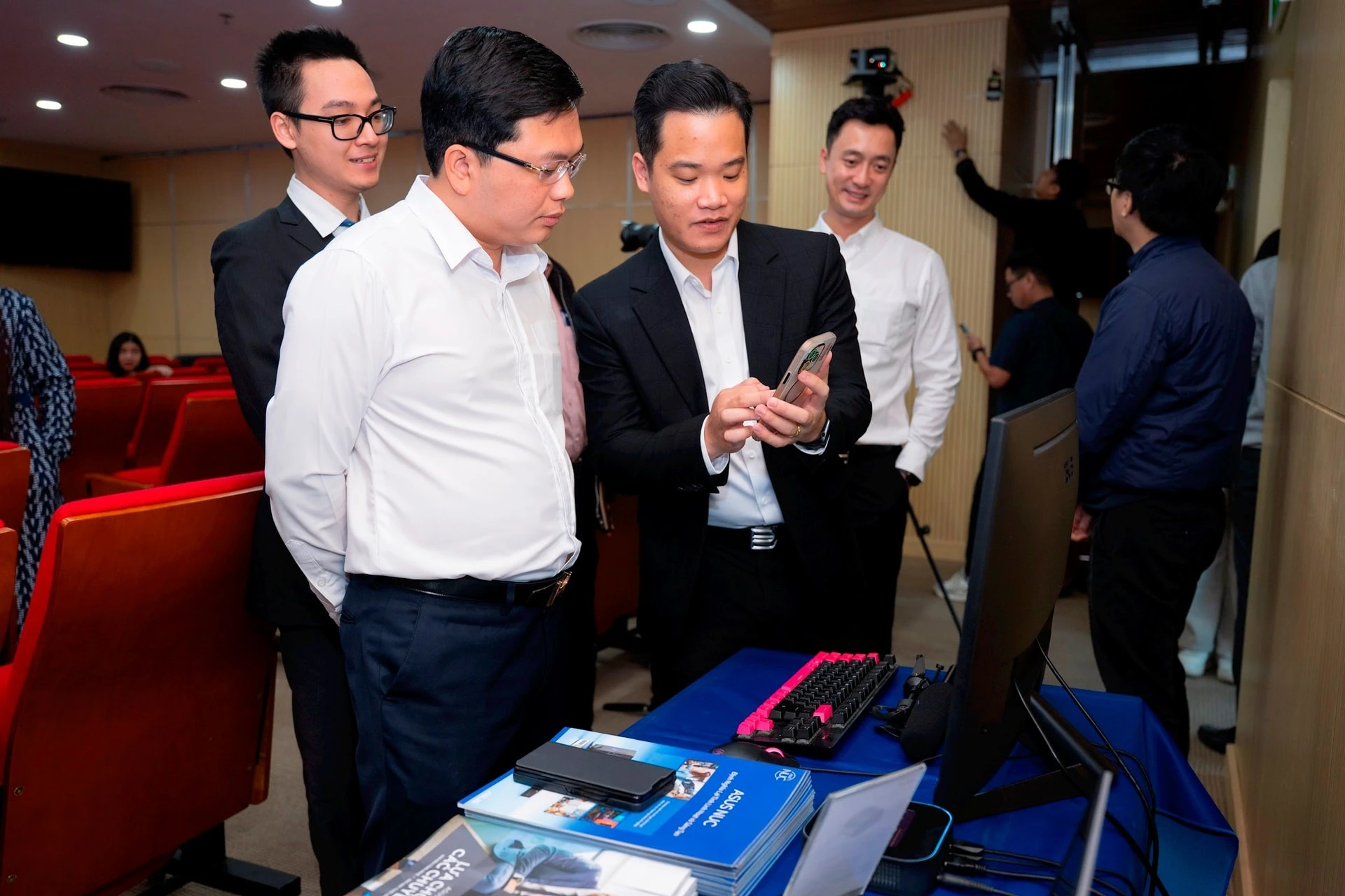 Sở Du lịch Hà Nội sẽ ứng dụng các ứng dụng AI trong hoạt động quản lý, quảng bá du lịch. /