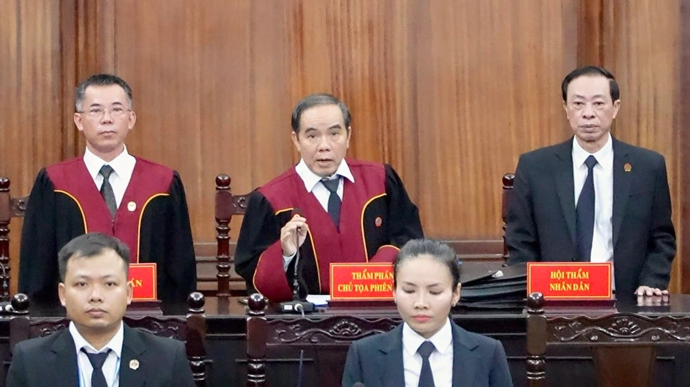 HĐXX tuyên án đối với 254 bị cáo trong "đại án" đăng kiểm.