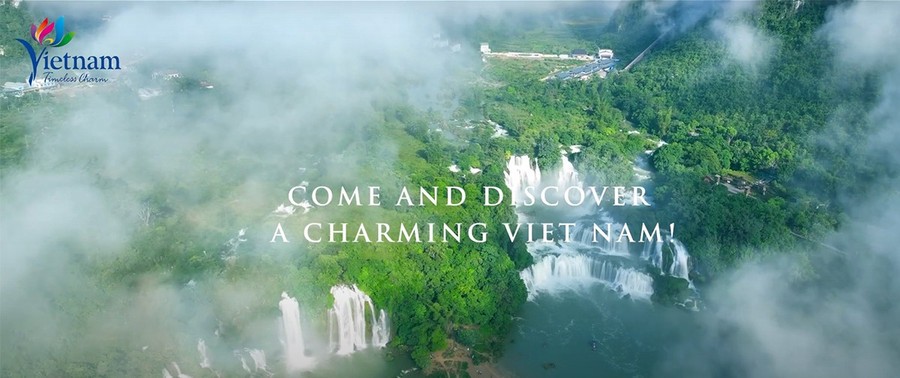 Hãy đến và khám phá một Việt Nam đầy quyến rũ!. Hãy đến và khám phá một Việt Nam đầy quyến rũ!.