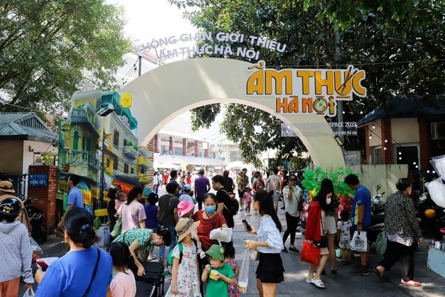 Festival Thu Hà Nội 2023 với nhiều hoạt động hấp dẫn.