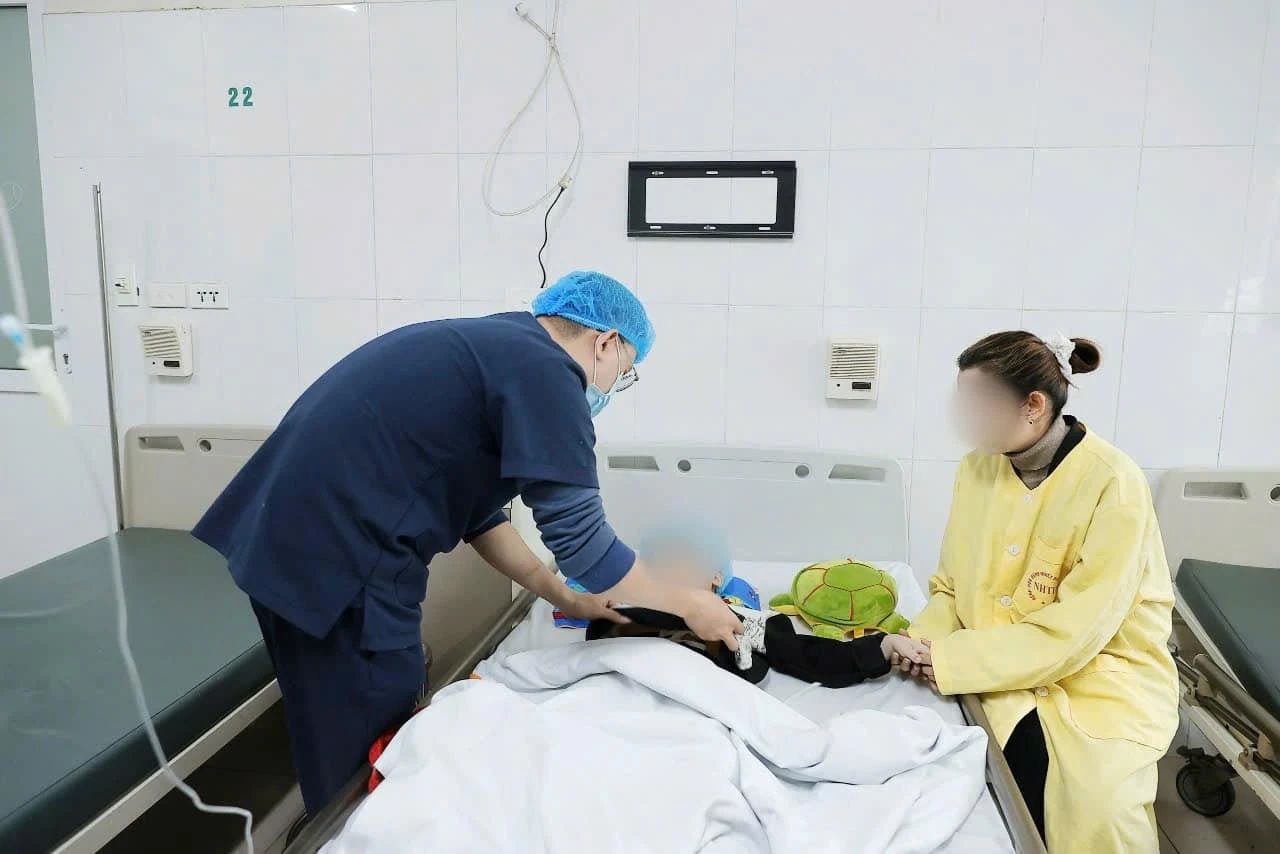 Bệnh nhân cúm phải nhập viện điều trị.