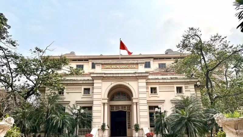 Thư viện Quốc gia hằng năm vẫn đón lượng bạn đọc rất đông đến học tập, nghiên cứu.