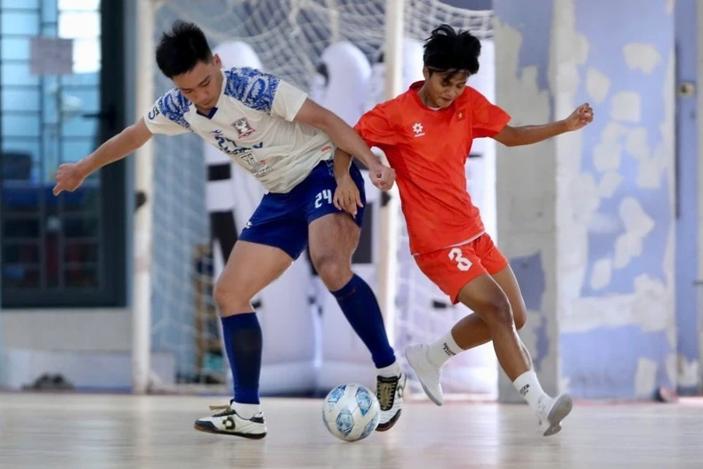 Dù chỉ là đấu tập, trận đấu diễn ra khá căng thẳng.