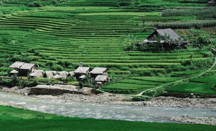 Bản Tả Van. Bản Tả Van.