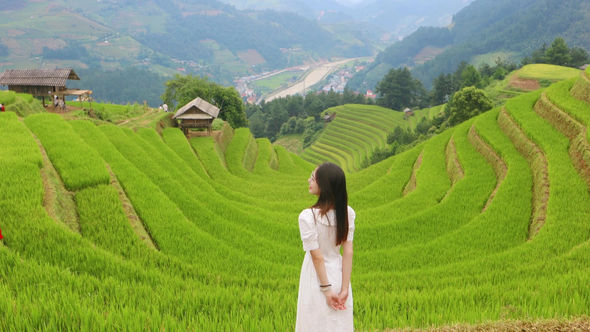 Vẻ đẹp Mù Cang Chải tựa như bức tranh hiện ra trước mắt du khách.