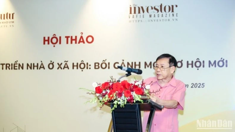 Tiến sĩ Nguyễn Văn Khôi, Chủ tịch Hiệp hội Bất động sản Việt Nam, chia sẻ ý kiến tại hội thảo.