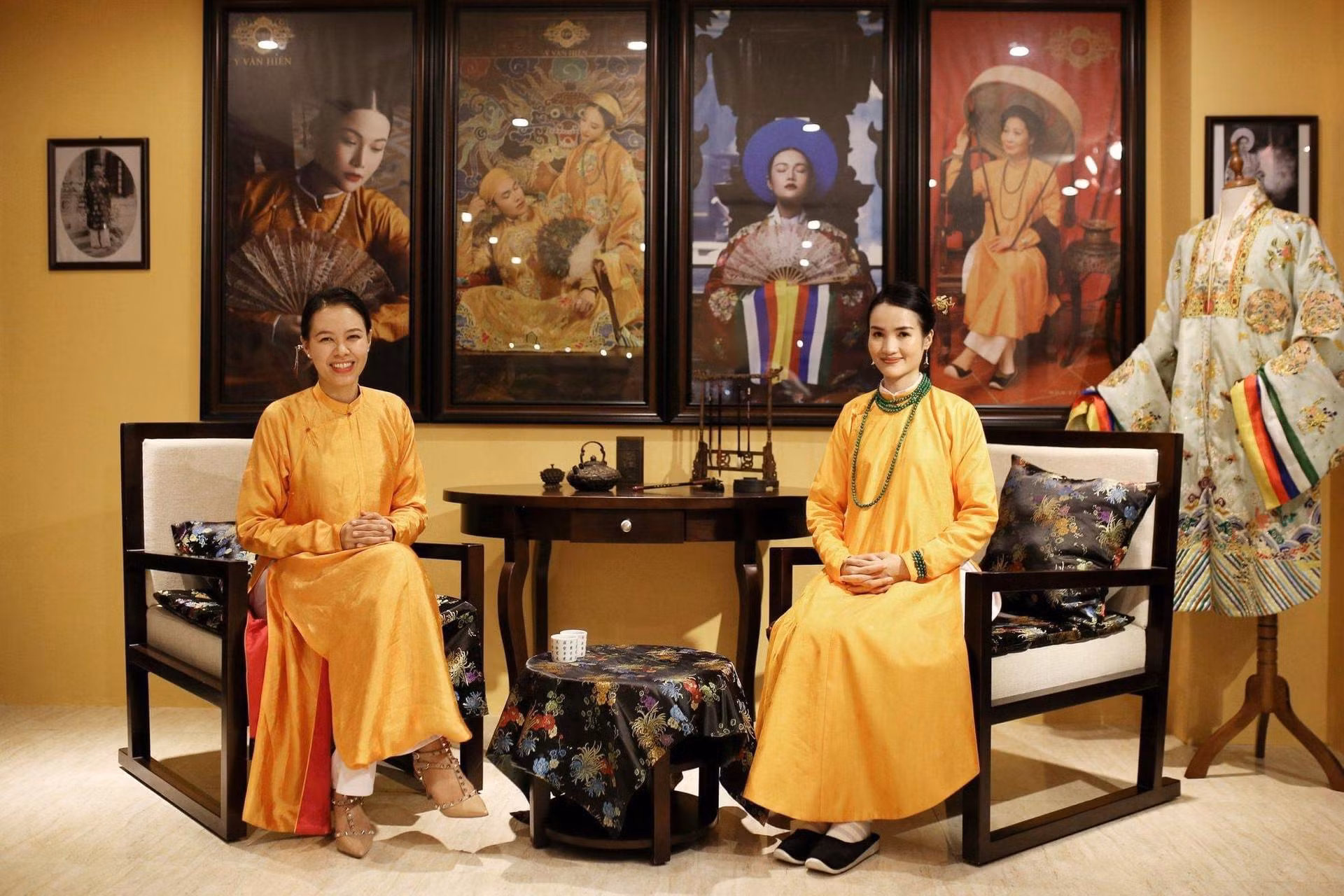 Cổ phục được sử dụng nhiều hơn trong đời sống của người Việt ngày nay.