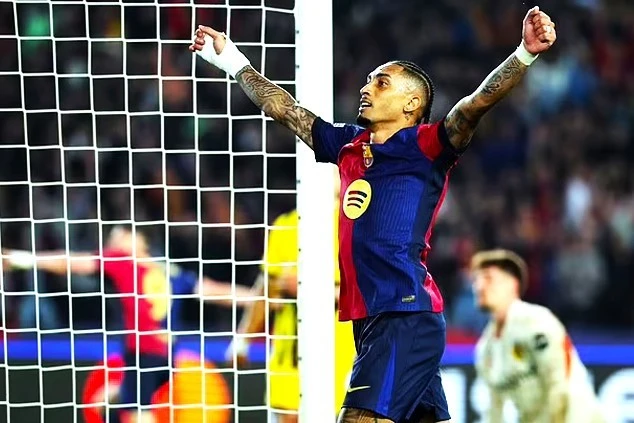 Raphinha hiện là cầu thủ tấn công số 1 của Barca.