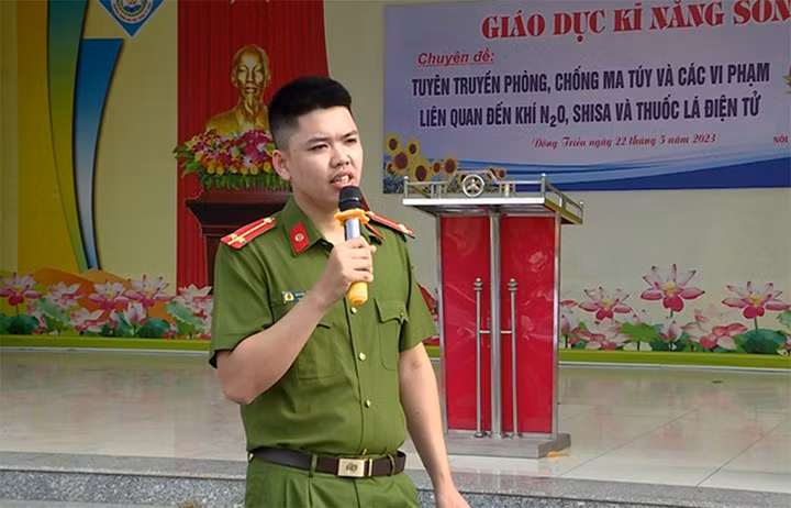 Thiếu tá Nguyễn Đăng Khải là cán bộ Phòng CSĐT tội phạm về ma túy Công an tỉnh Quảng Ninh.