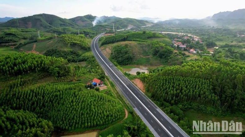 Một đoạn tuyến cao tốc Bắc Giang - Lạng Sơn.