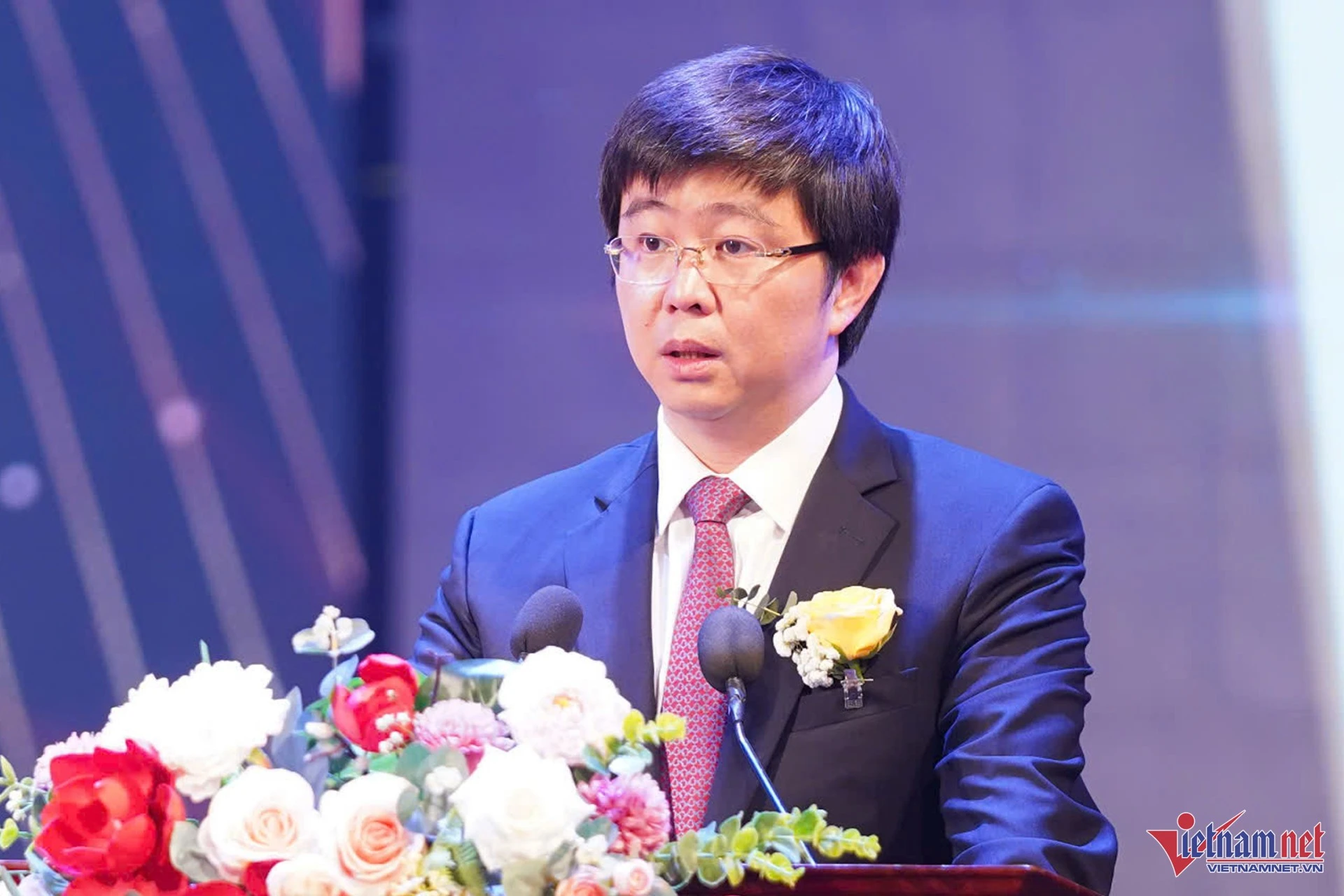 Thứ trưởng Bộ KH&amp;CN Bùi Hoàng Phương nhận định: 198 sản phẩm, dịch vụ công nghệ số được vinh danh giải thưởng Sao Khuê 2025 chính là tương lai của các doanh nghiệp công nghệ số Việt Nam, sẽ khởi động hành trình mới đưa Việt Nam đến hùng cường, thịnh vượng.