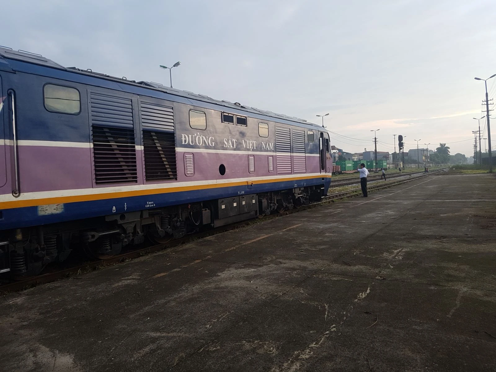 Ngành Đường sắt mở bán vé tàu dịp nghỉ Lễ 30/4 - 1/5 ảnh 1