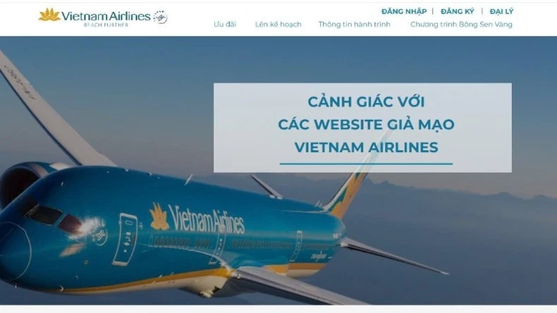 Vietnam Airlines cảnh báo về tình trạng các website giả mạo sử dụng trái phép logo của hãng và thiết kế giao diện tương tự, gây nhầm lẫn cho khách hàng, nhằm mục đích trục lợi từ người tiêu dùng. Ảnh chụp màn hình