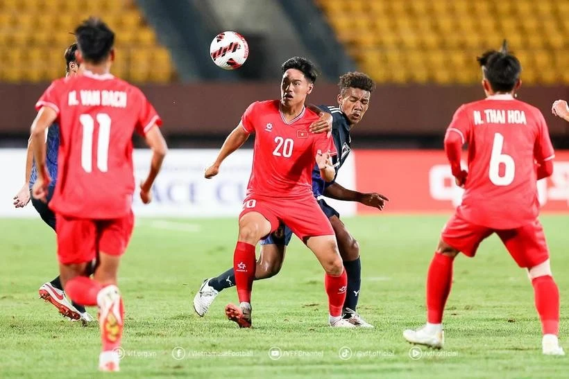 Đội tuyển U17 Việt Nam gây ấn tượng mạnh tại Peace Cup 2024 khi giành chiến thắng 1-0 trước U17 Nhật Bản.