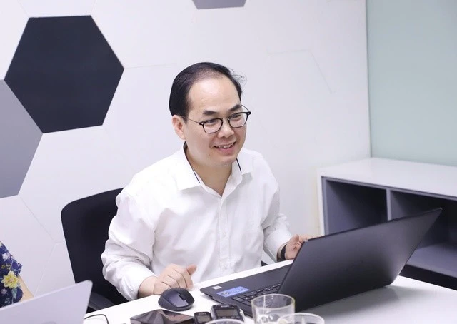 Phó Cục trưởng Cục Quản lý Dược (Bộ Y tế) Tạ Mạnh Hùng.