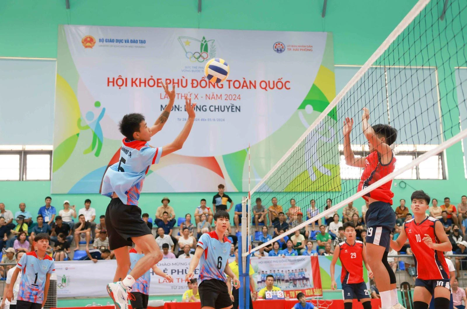 Môn Bóng chuyền tại Hội khỏe Phù Đổng toàn quốc lần thứ X năm 2024. Ảnh: GD