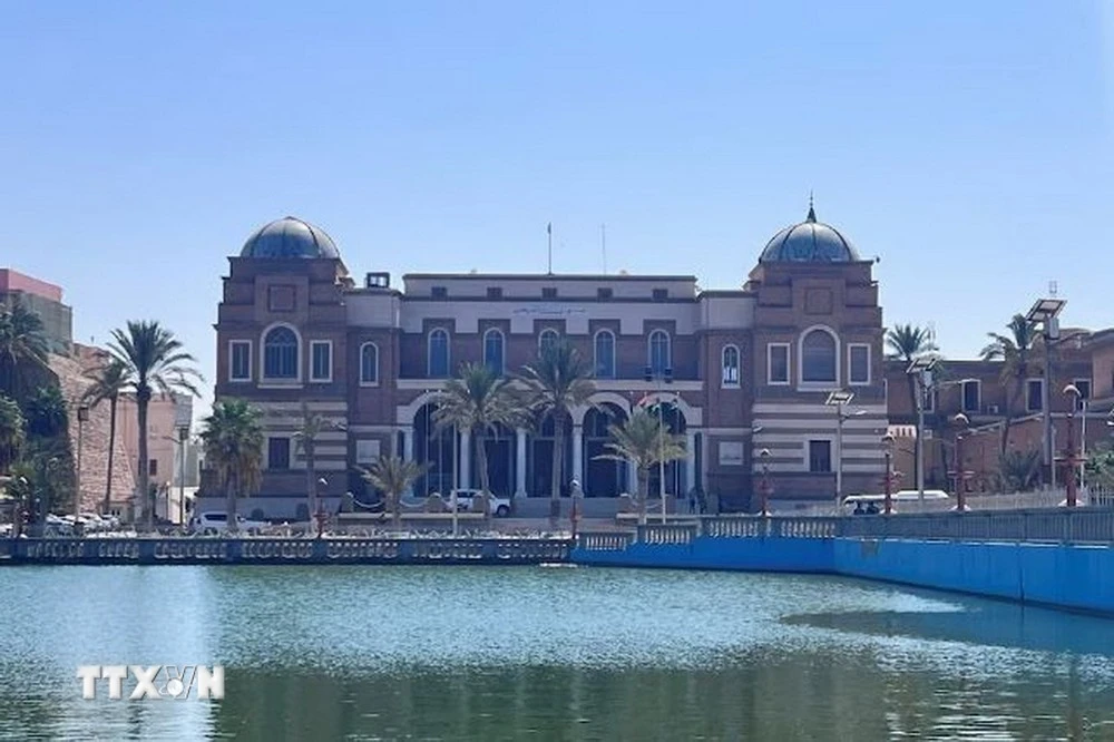 Quang cảnh bên ngoài Ngân hàng Trung ương Libya ở Tripoli, ngày 26/8/2024.
