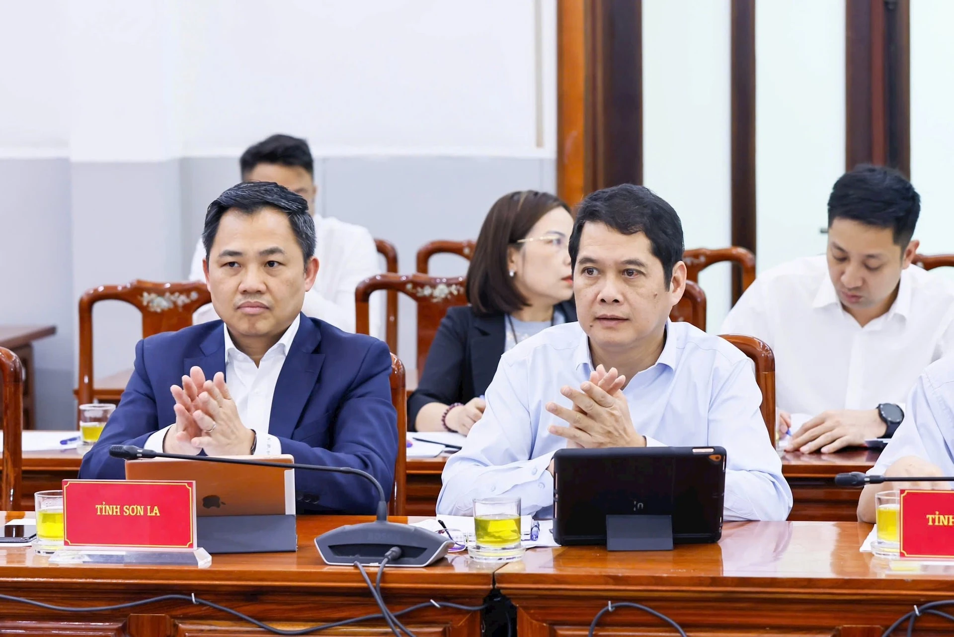 Đại biểu tham dự Hội nghị.