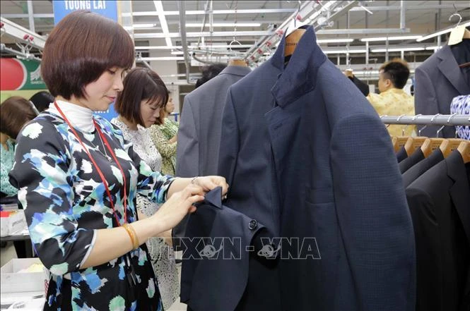 May hàng xuất khẩu sang thị trường châu Âu tại Tổng Công ty May 10.