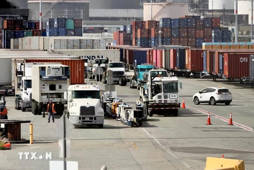 Quang cảnh cảng hàng hóa Long Beach ở California (Mỹ).