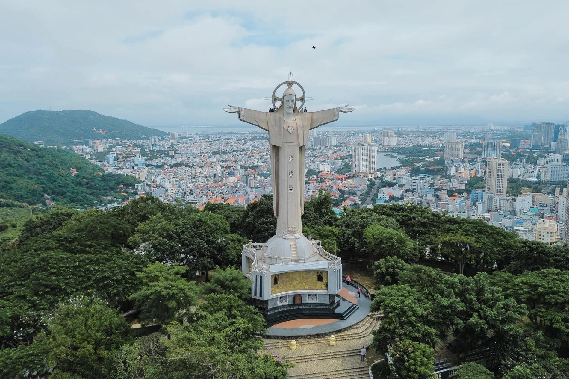 Hòn đảo có đường đi lúc ẩn lúc hiện ở Vũng Tàu, khách ghé thăm phải canh ngày ảnh 3
