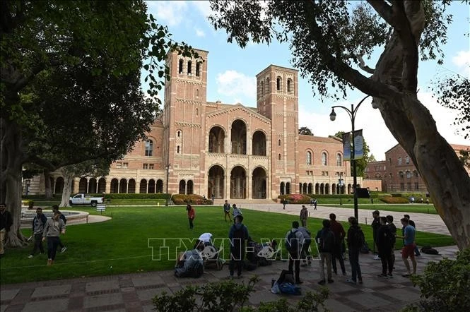Sinh viên tại trường Đại học California ở Los Angeles, California, Mỹ.
